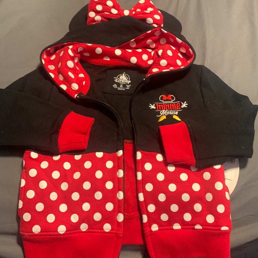 🌟 NWT 🌟 Disney Minnie Hoodie with ears!
